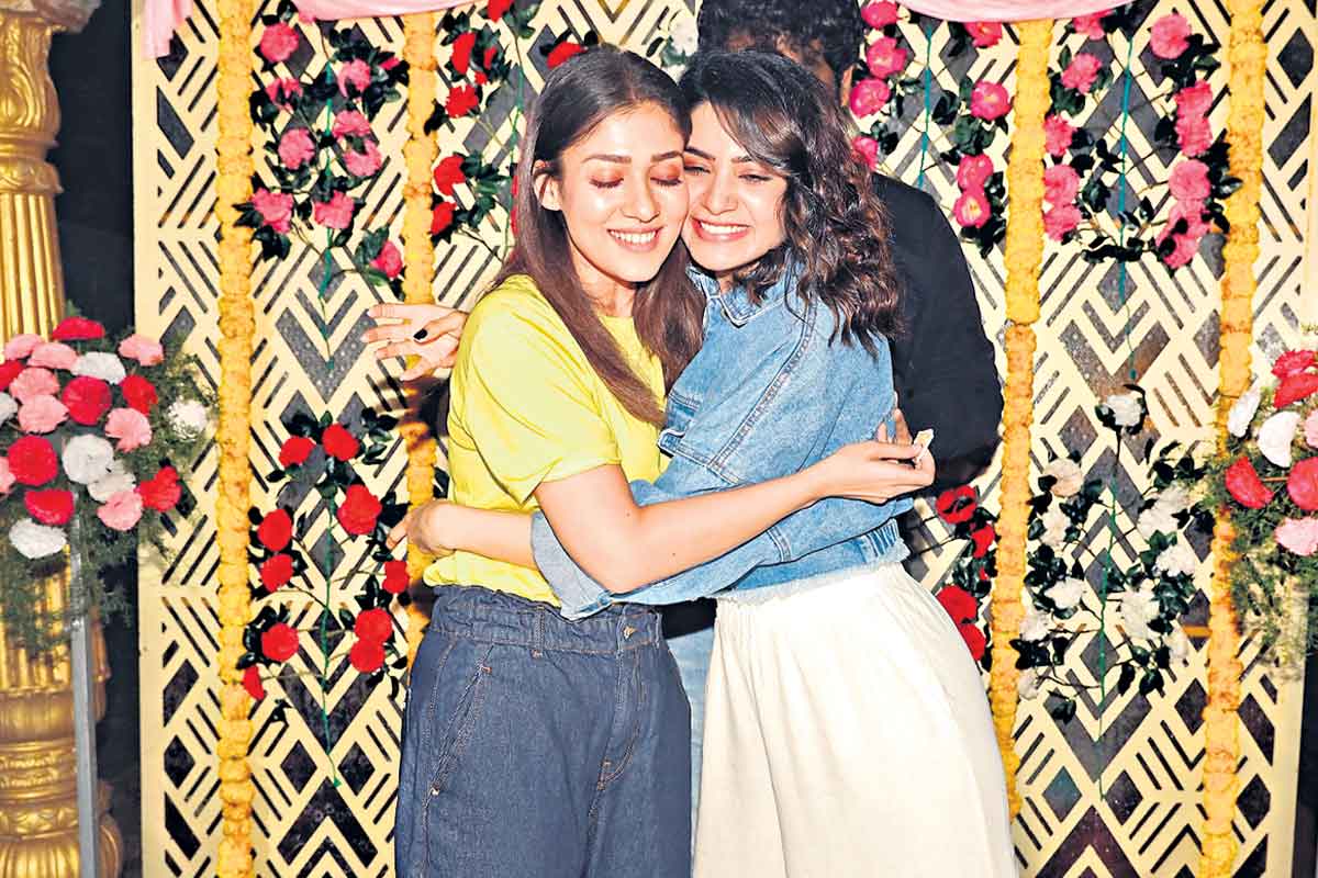 నయనానందకరం