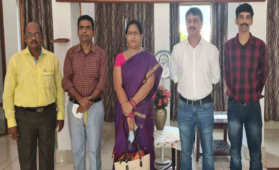 Pinapaka | సారపాక ఈఎస్‌ఐ ఆసుపత్రిలో వరంగల్ జేడీ తనిఖీలు..