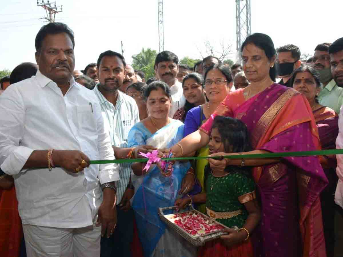 ప్రతి ఒక్కరు స్వయం ఉపాధిలో రాణించాలి : మంత్రి సబితాఇంద్రారెడ్డి