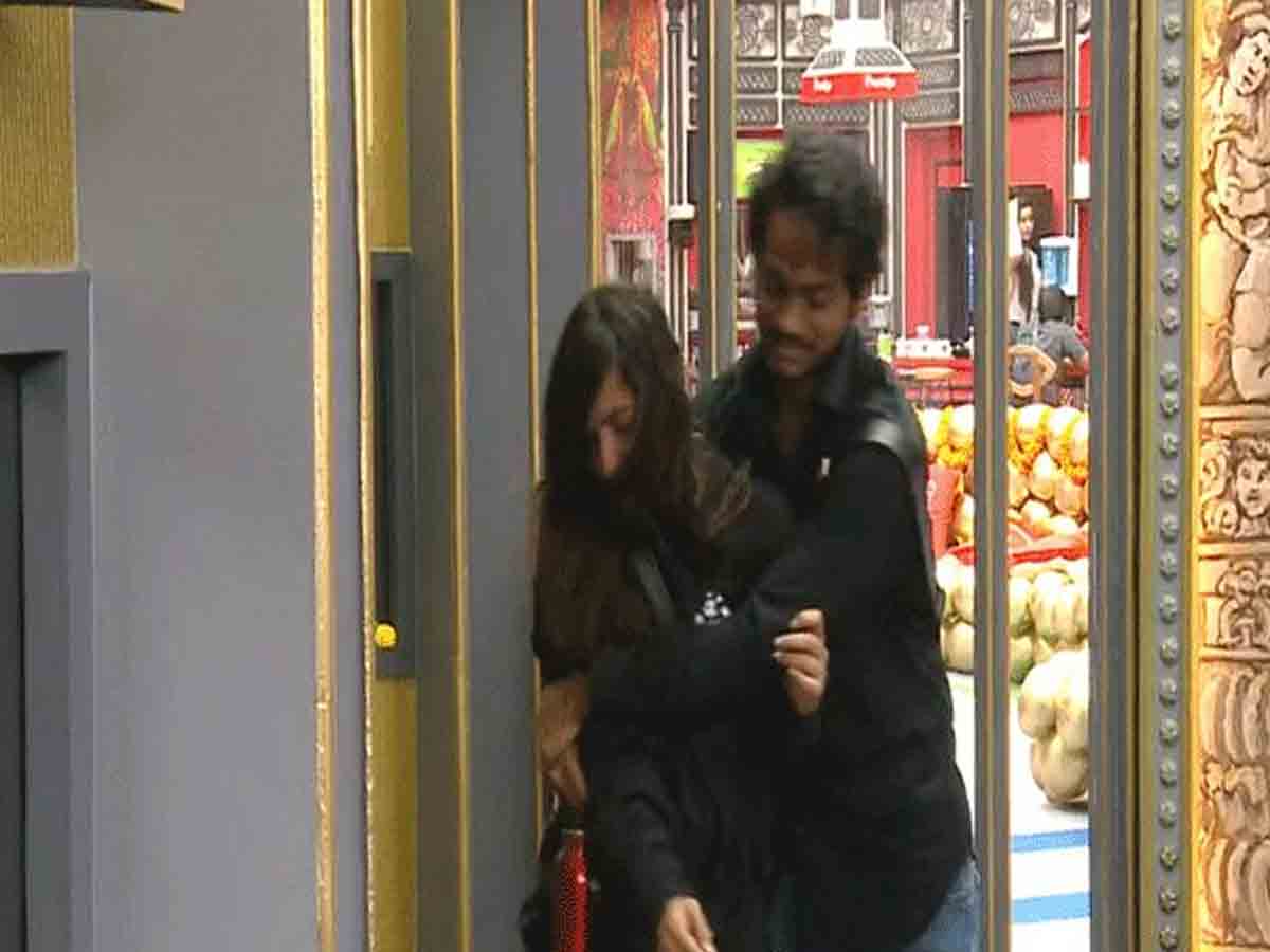 Shanmukh: ష‌ణ్ముఖ్‌తో ఓ ఆటాడుతున్న సిరి..అర్ధ‌రాత్రి కన్నీరు పెట్టుకున్న ప్రియాంక‌