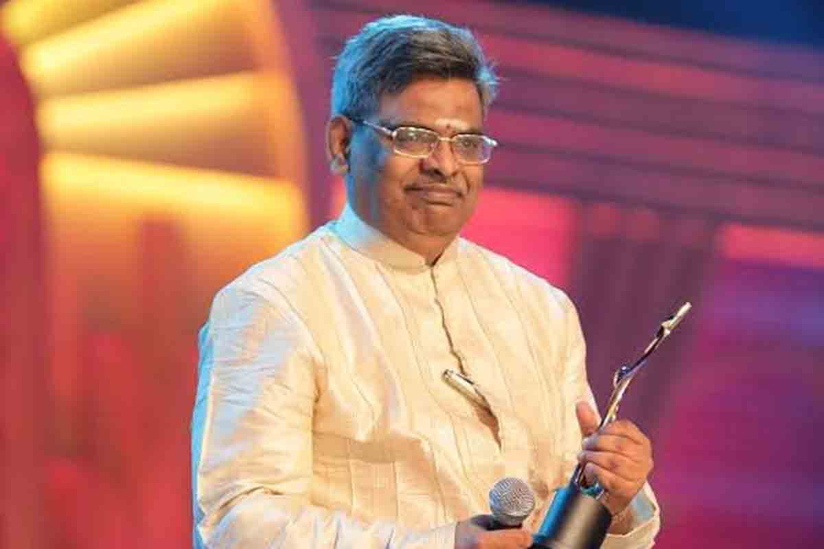 నా పాట‌ల్లో ఎప్పుడూ నేను క‌నిపించొద్దు.. సిరివెన్నెల కోరిక ఎప్పుడూ అదే