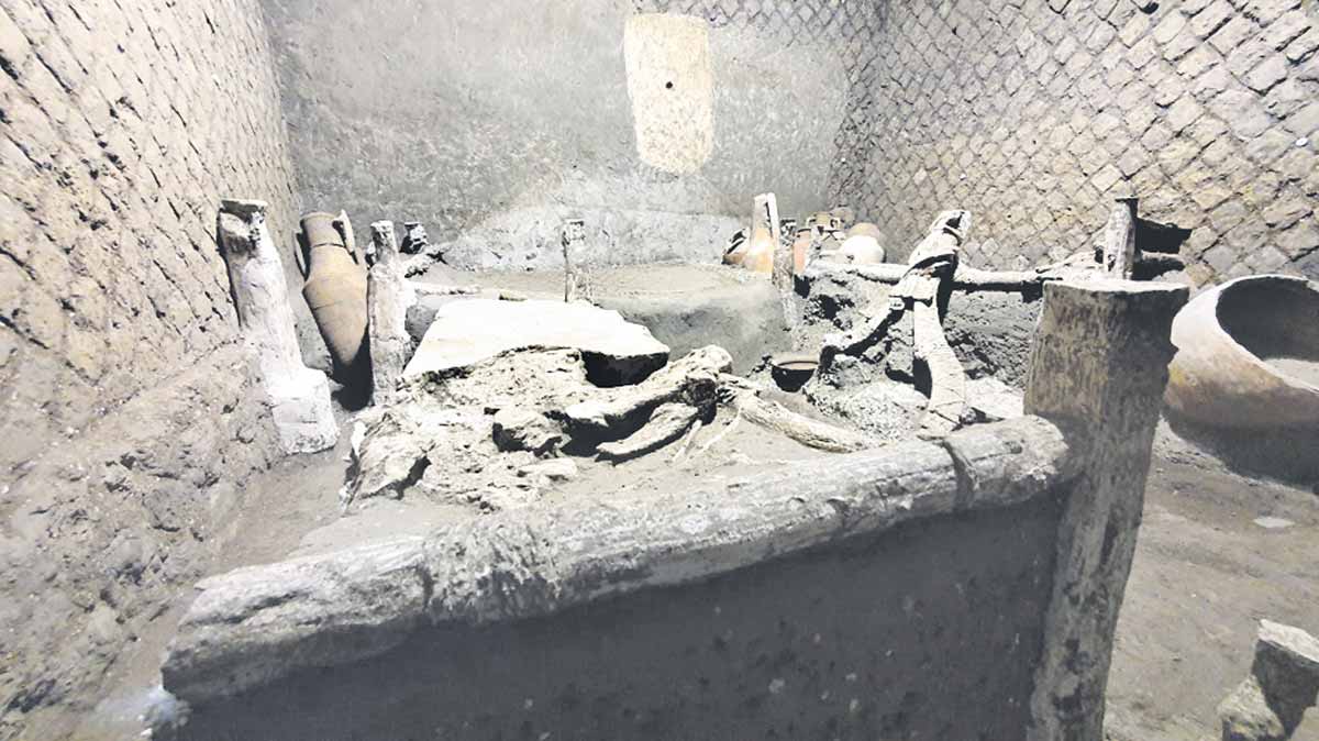 2 వేల ఏండ్ల నాటి ’బానిస గది’