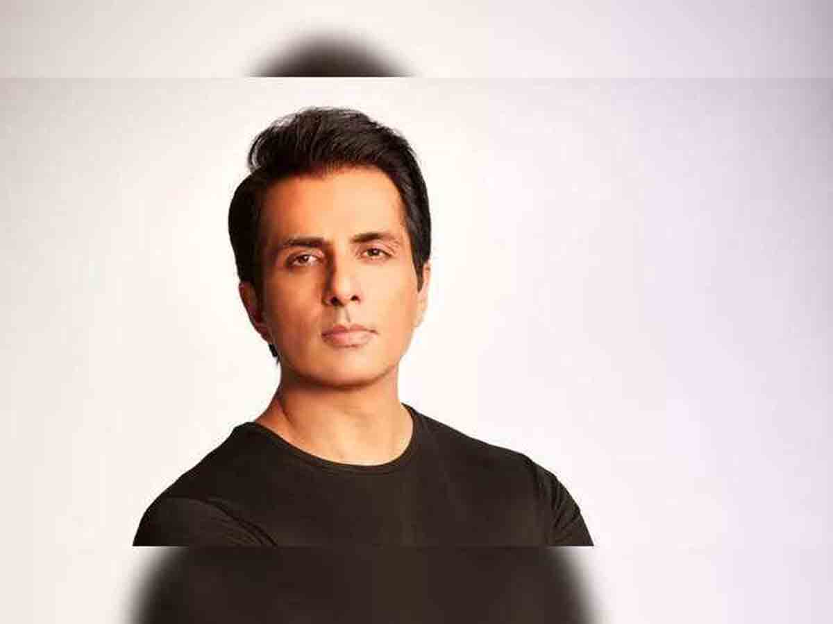 Sonu Sood: కోటి మంది ప్ర‌జ‌ల మ‌న‌సుల‌ని గెలుచుకున్న సోనూసూద్