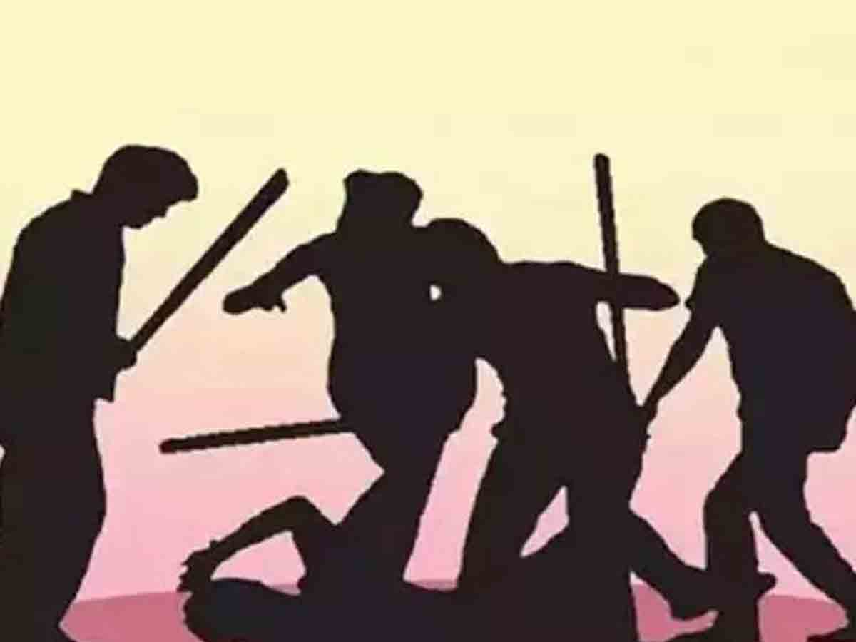 Sangareddy | కేబుల్‌ వైర్ల చోరీ..దొంగలకు దేహశుద్ది