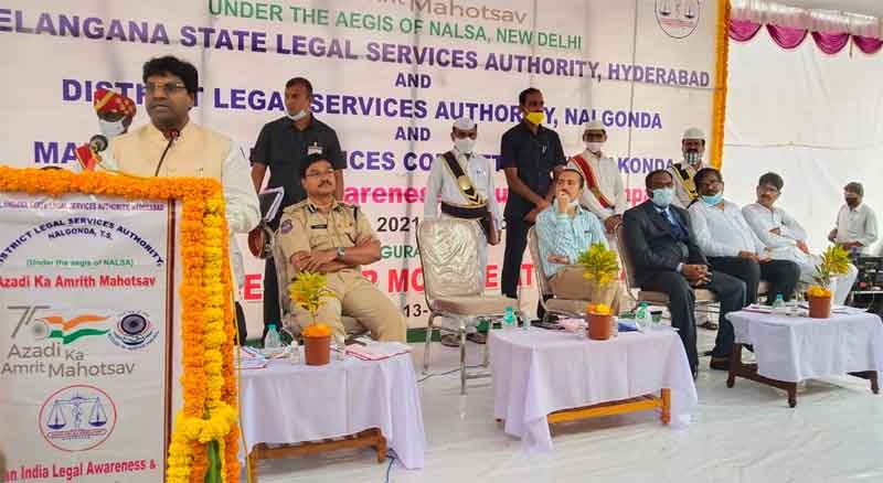 చట్టాలపై అవగాహన ఉండాలి