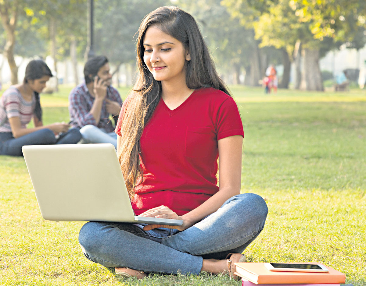 ఎంపిక సబ్జెక్ట్‌గా ‘హ్యాపీనెస్‌’