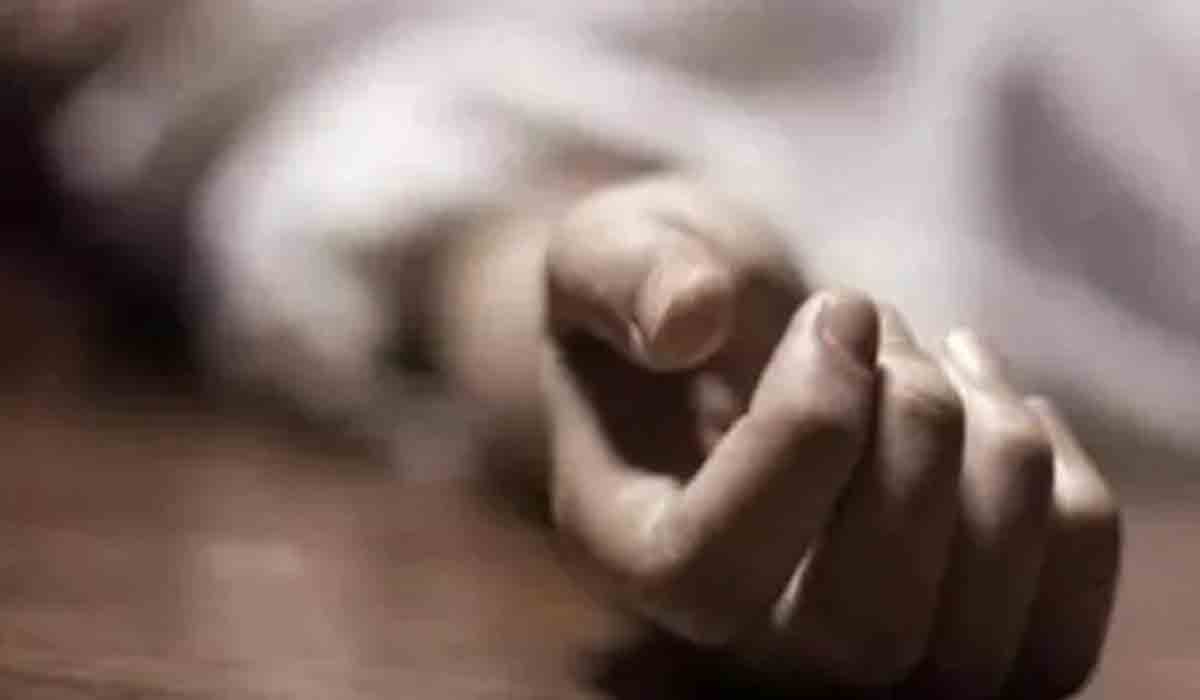 మిడ్జిల్‌లో విషాదం.. తల్లీకుమార్తె ఆత్మహత్య