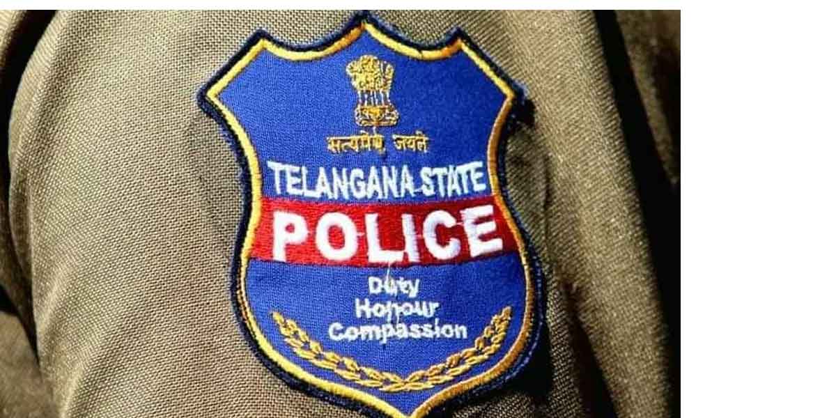 ప్రింటింగ్ ప్రెస్లో సోదాలు.. ఆర్కే జీవిత చరిత్ర పుస్తకాలు సీజ్