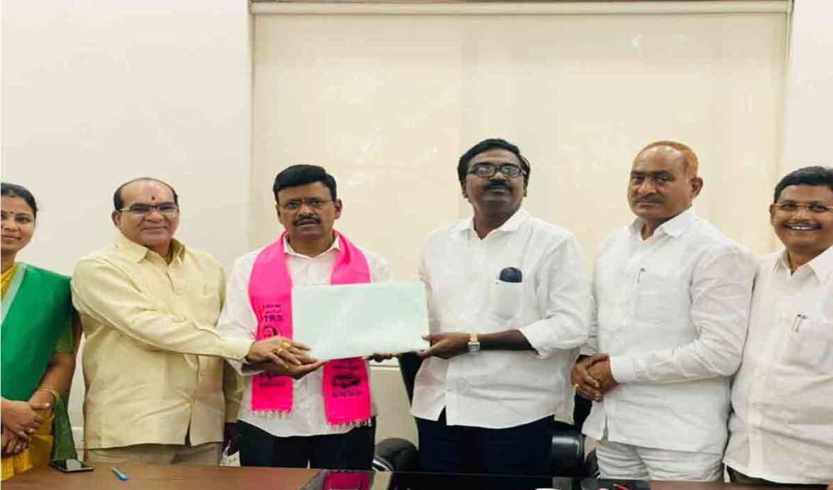 Khammam | ఖమ్మం ఎమ్మెల్సీ అభ్యర్థిగా నామినేషన్ దాఖలు చేసిన తాతా మధు..