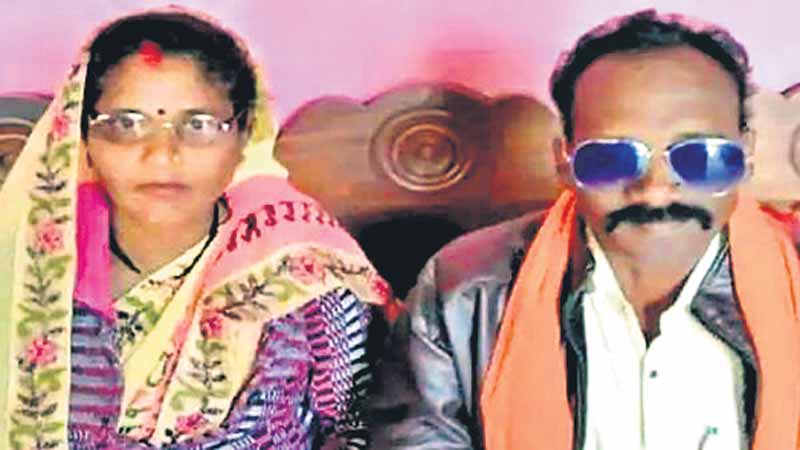 టవల్‌ ఇవ్వలేదని భార్యను చంపిన భర్త