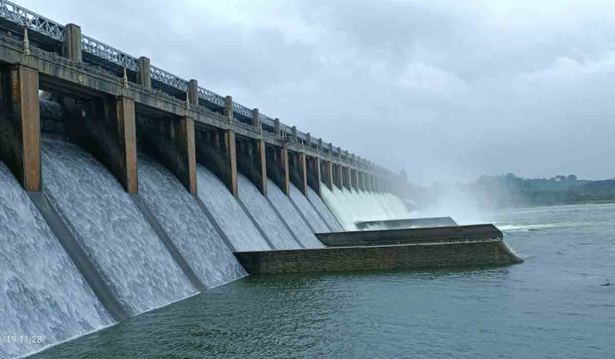 Floods | తుంగభద్రకు పోటెత్తిన వరద..