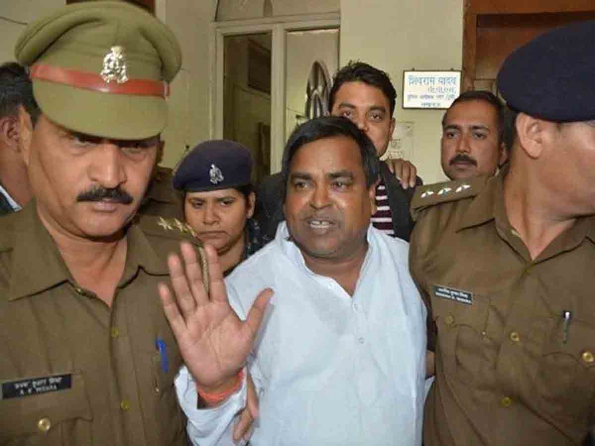 లైంగిక దాడి కేసులో యూపీ మాజీ మంత్రి గాయ‌త్రి ప్ర‌జాప‌తికి జీవిత‌ఖైదు
