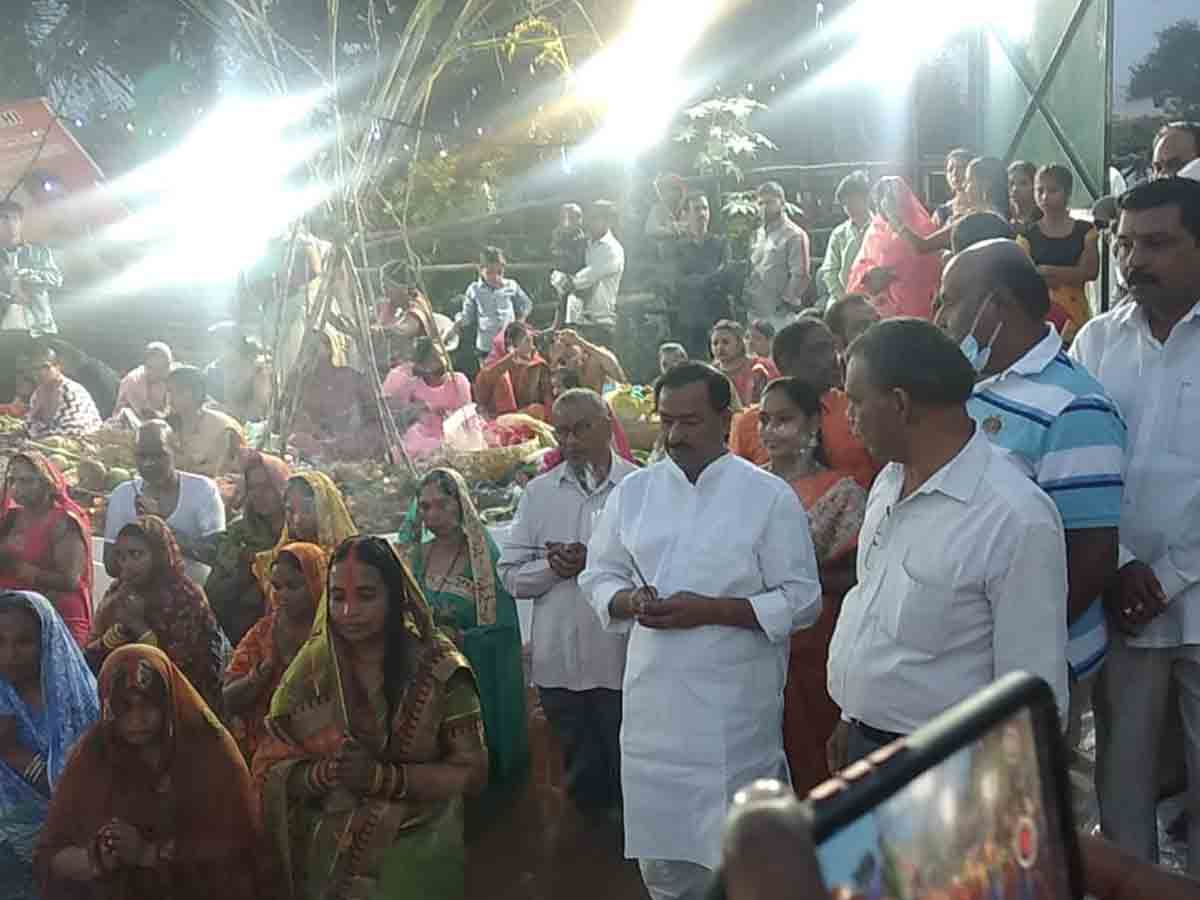 ఇతర రాష్ట్రాల సంప్రదాయాలను గౌరవించాలి : ఎమ్మెల్యే సుభాష్‌రెడ్డి