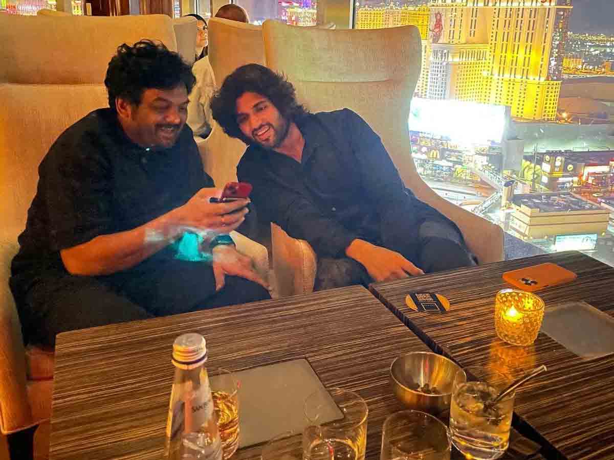 Liger: లైగ‌ర్ షూట్‌కి ముందు నానా ర‌చ్చ చేస్తున్న పూరీ,విజ‌య్