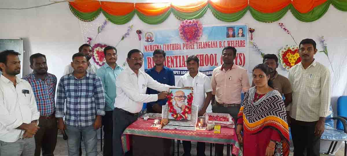 కాళోజీకి నివాళి