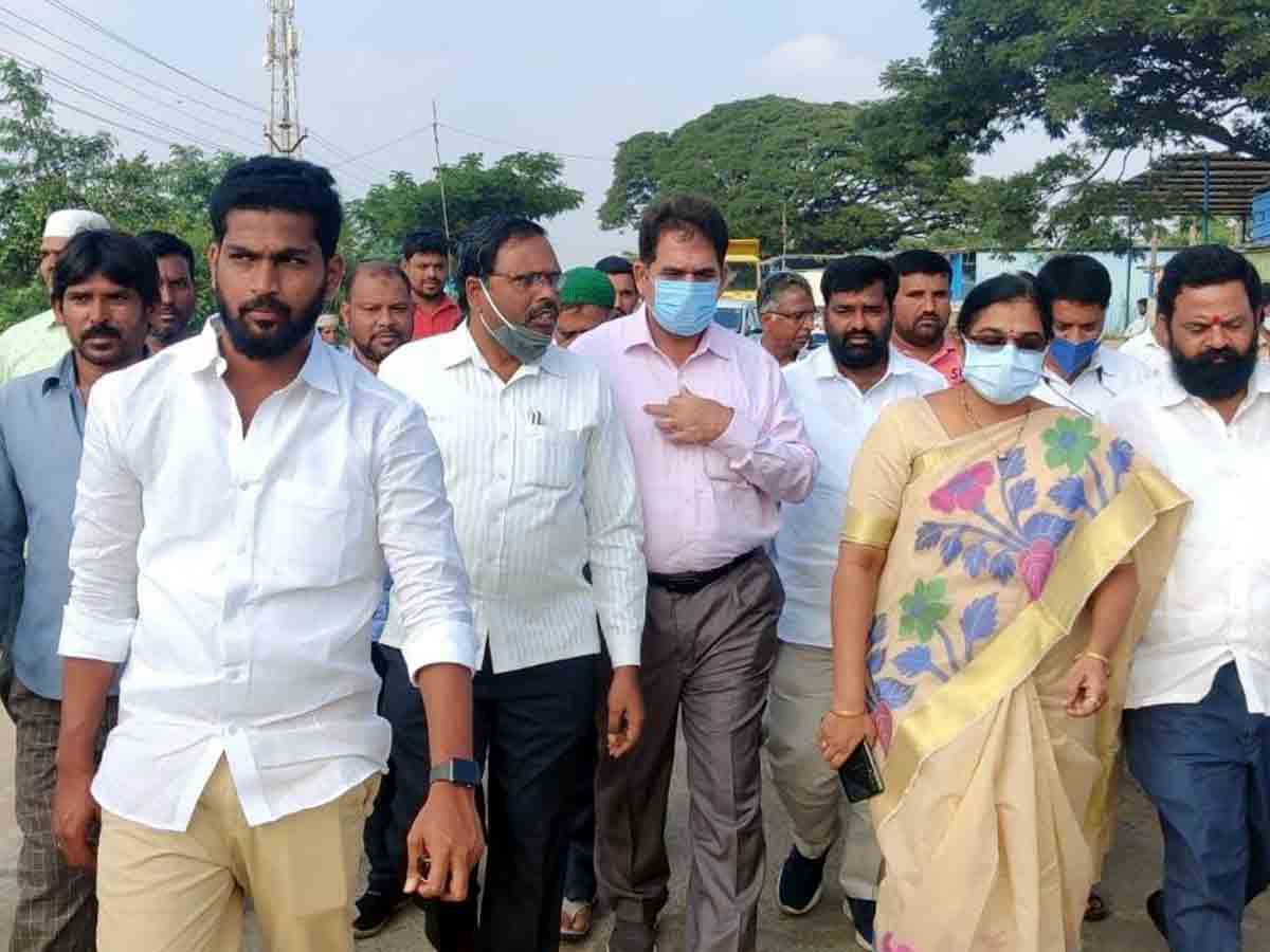 Kothuru : మంత్రి ఆదేశంపై కదిలిన యంత్రాంగం.. దర్గా అభివృద్ధిపై ఆరా తీసిన అధికారులు