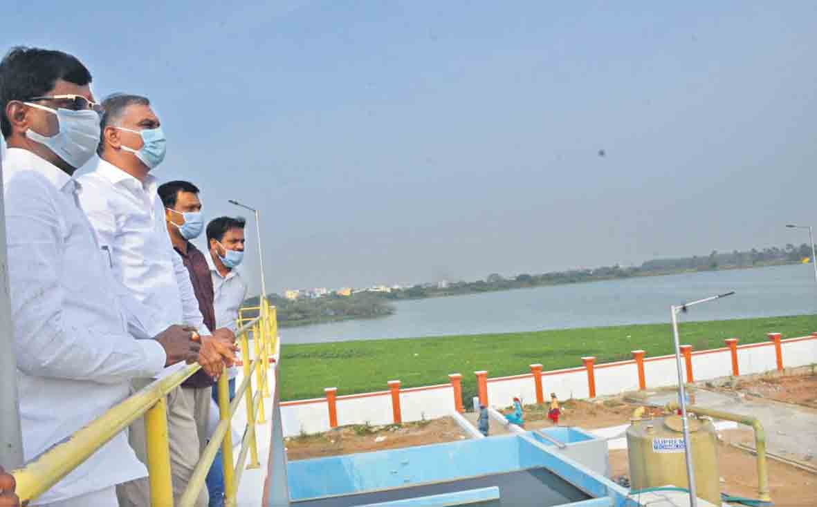 మాస్క్‌ ధరించాలి వ్యాక్సిన్‌ వేసుకోవాలి