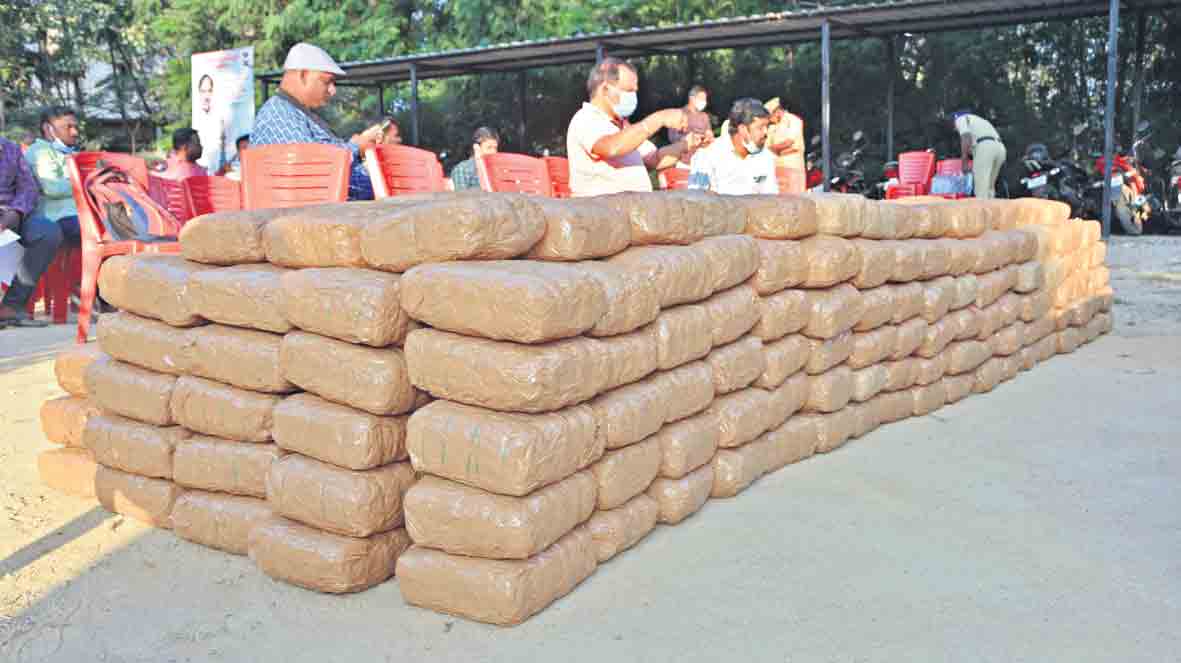 భారీగా మత్తుపదార్థాల పట్టివేత