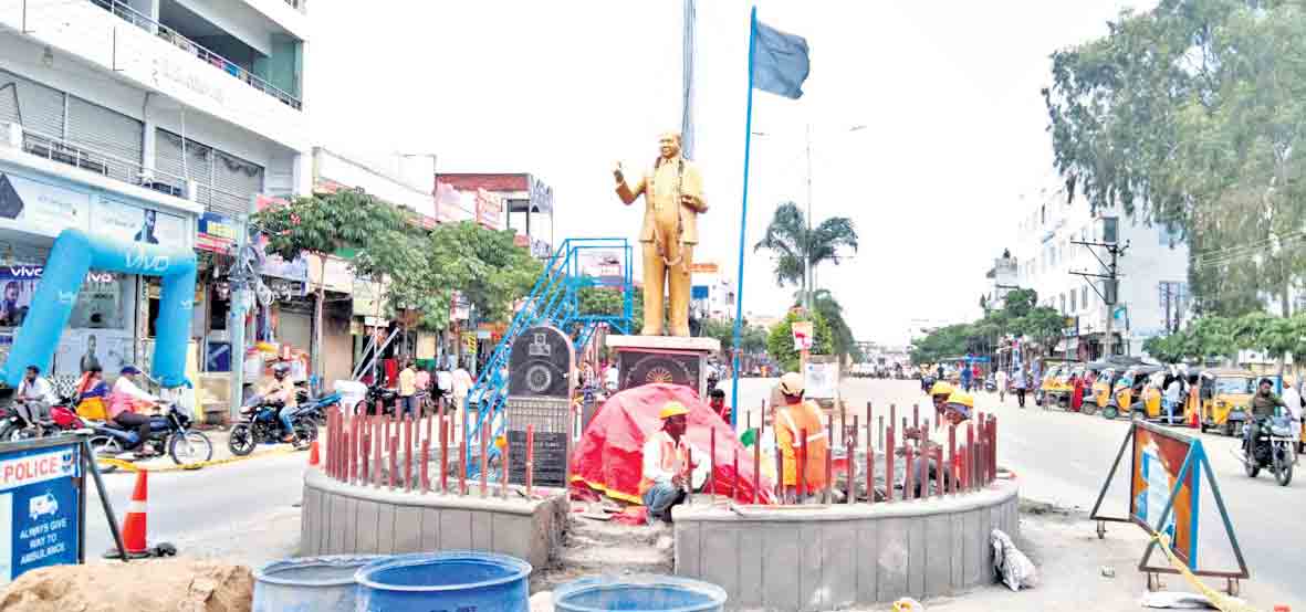 గజ్వేల్‌ కూడళ్లకు సొబగులు..