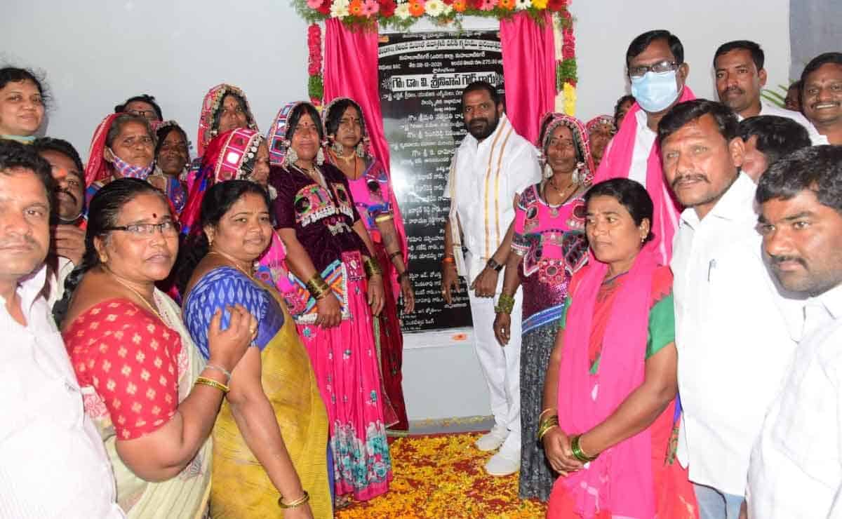 గిరిజనుల సంక్షేమమే లక్ష్యం