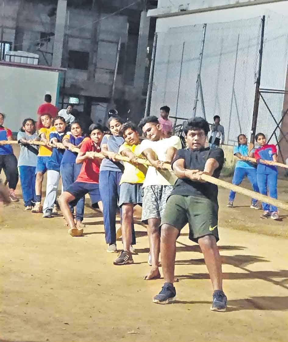 లాగరలాగు.. హెలెస్సా