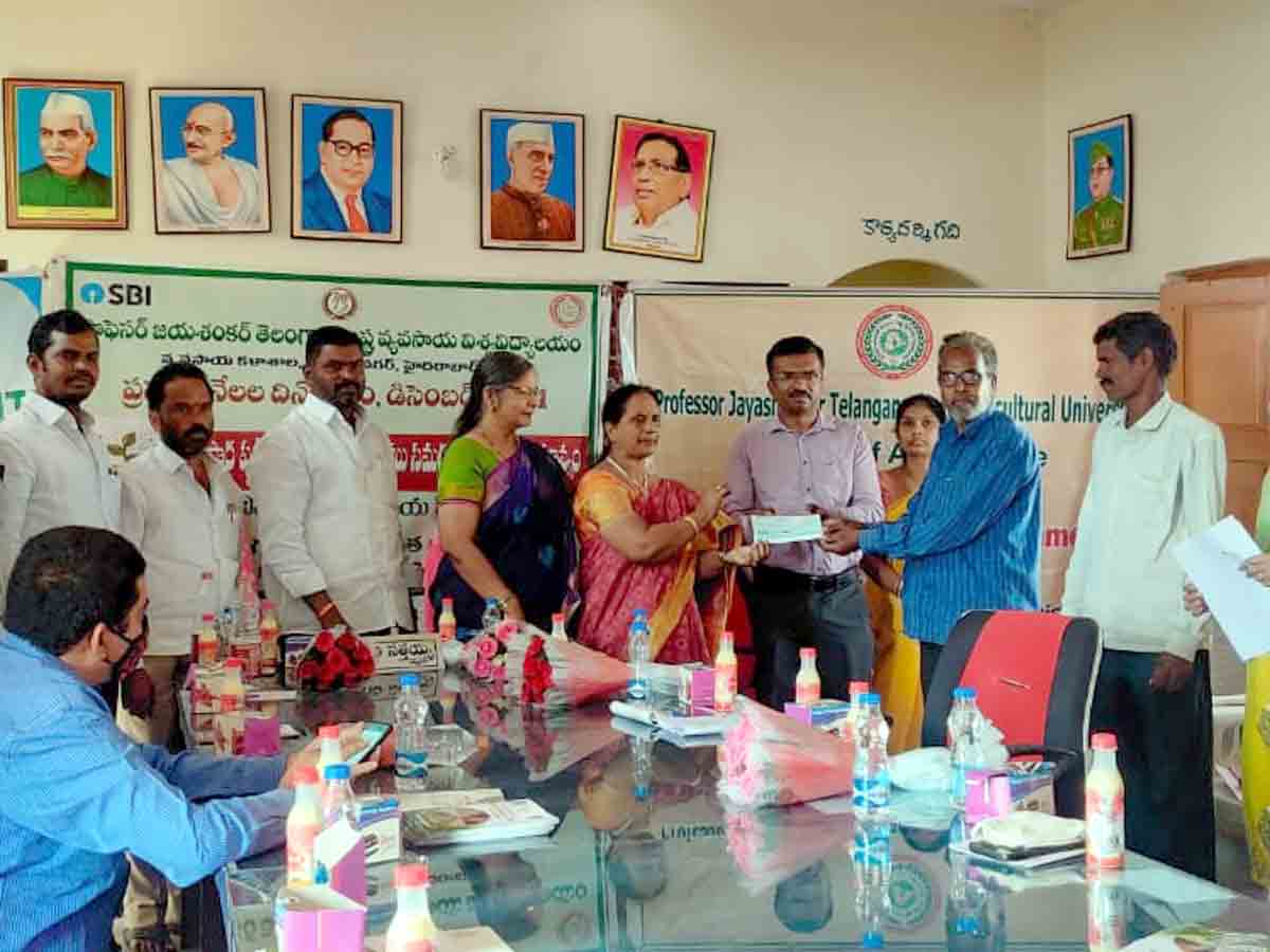 Rangareddy : నేల సారమెరిగి వ్యవసాయం చేయాలి.. ప్రొఫెసర్‌ డాక్టర్‌ జయశ్రీ