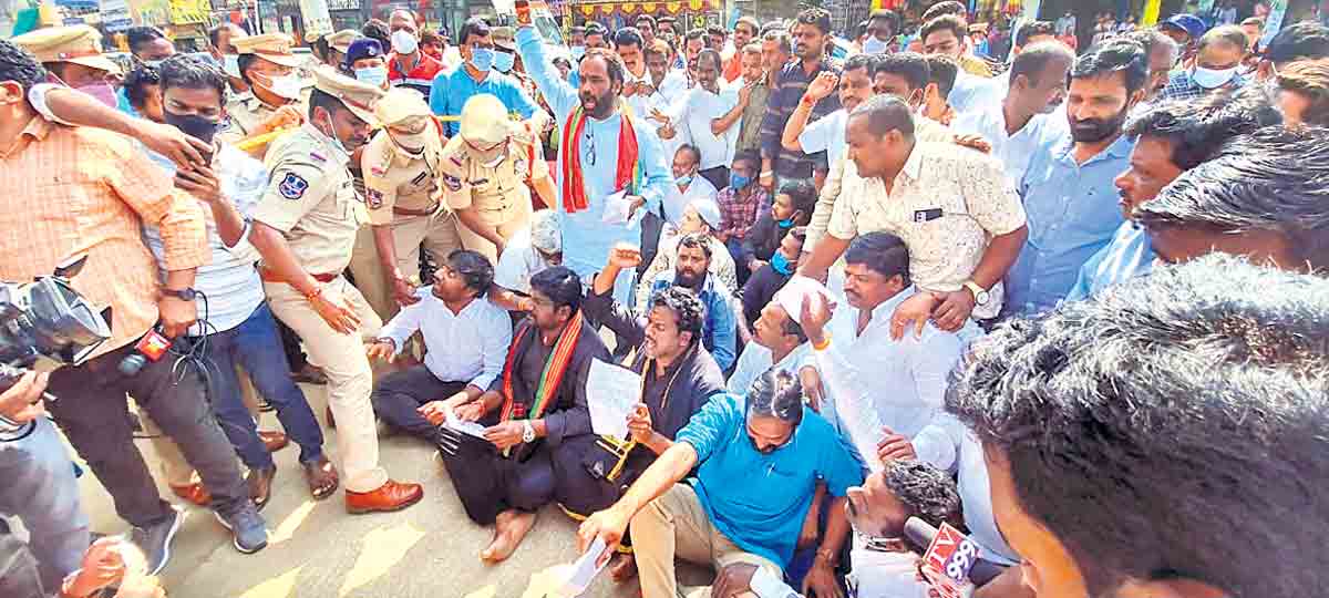 దిశ ఎన్‌కౌంటర్‌ స్థలానికి సిర్పూర్కర్‌ కమిషన్‌