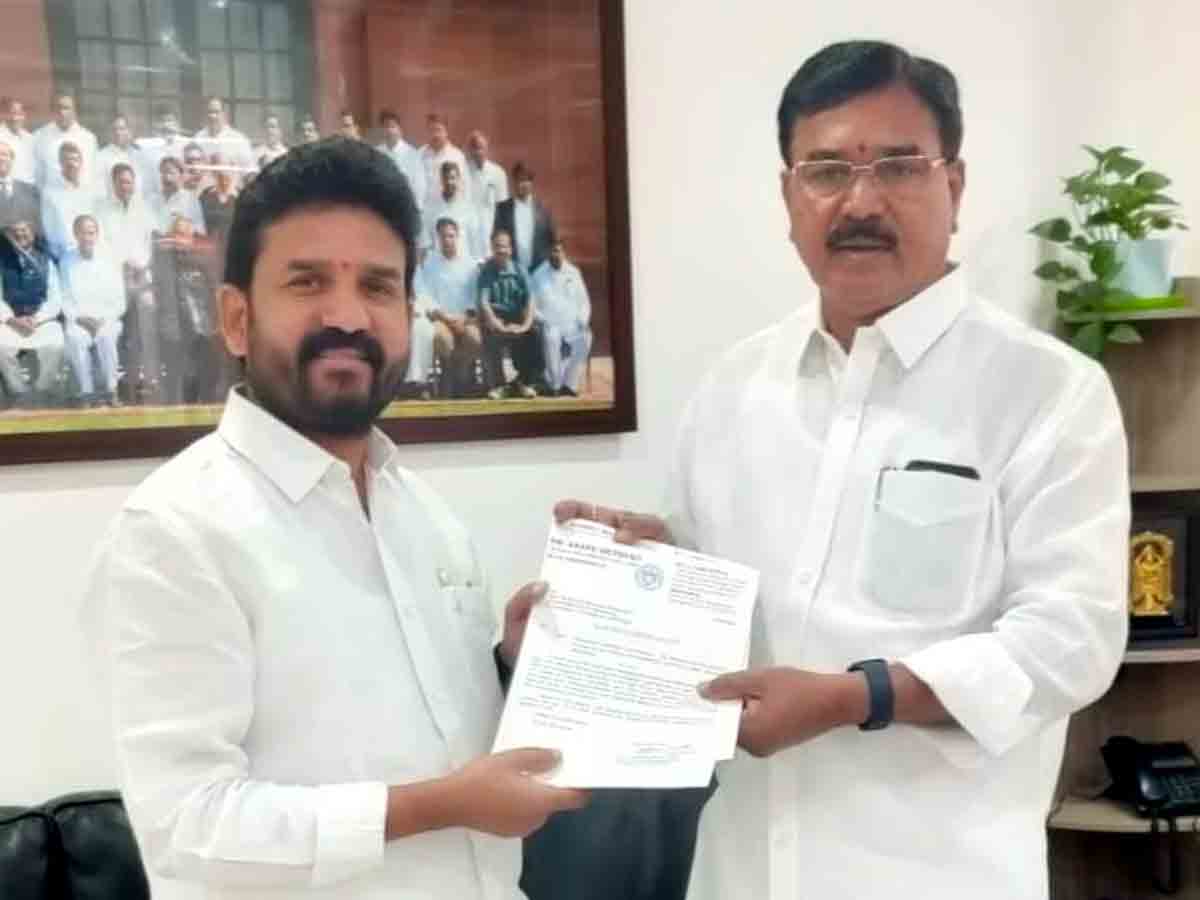 Vikarabad : వ్యవసాయ మార్కెట్లో పెండింగ్‌ పనులను పూర్తి చేయాలి.. ఎమ్మెల్యే ఆనంద్‌