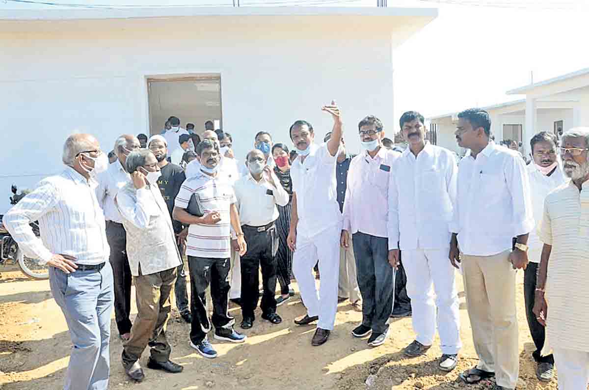 మహాప్రస్థానం పనులు పూర్తి చేస్తాం