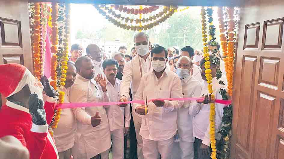 క్రైస్తవుల అభివృద్ధికి కృషి