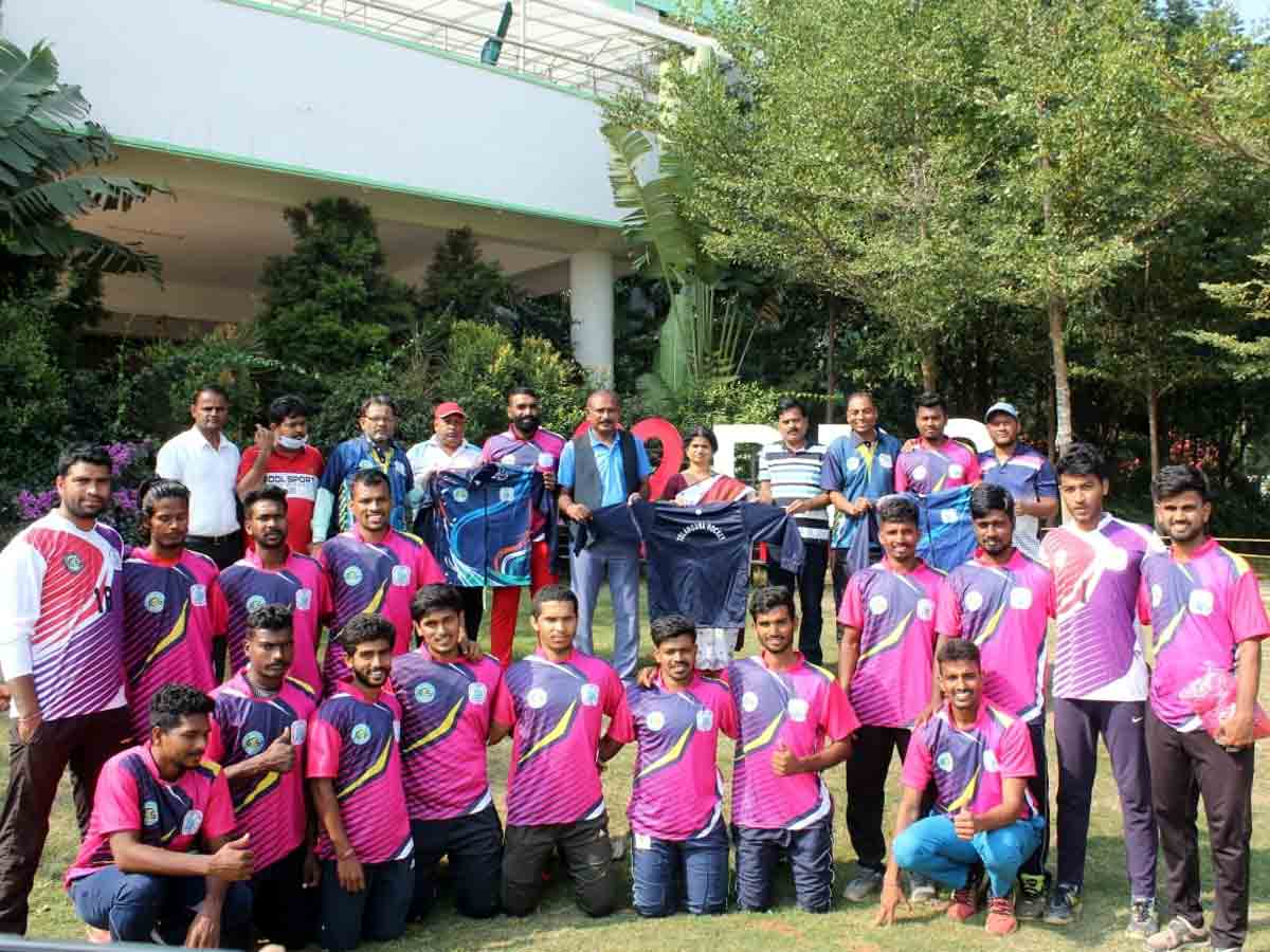 Rangareddy : జాతీయ స్థాయిలో ఉత్తమ ప్రతిభ చూపాలి..