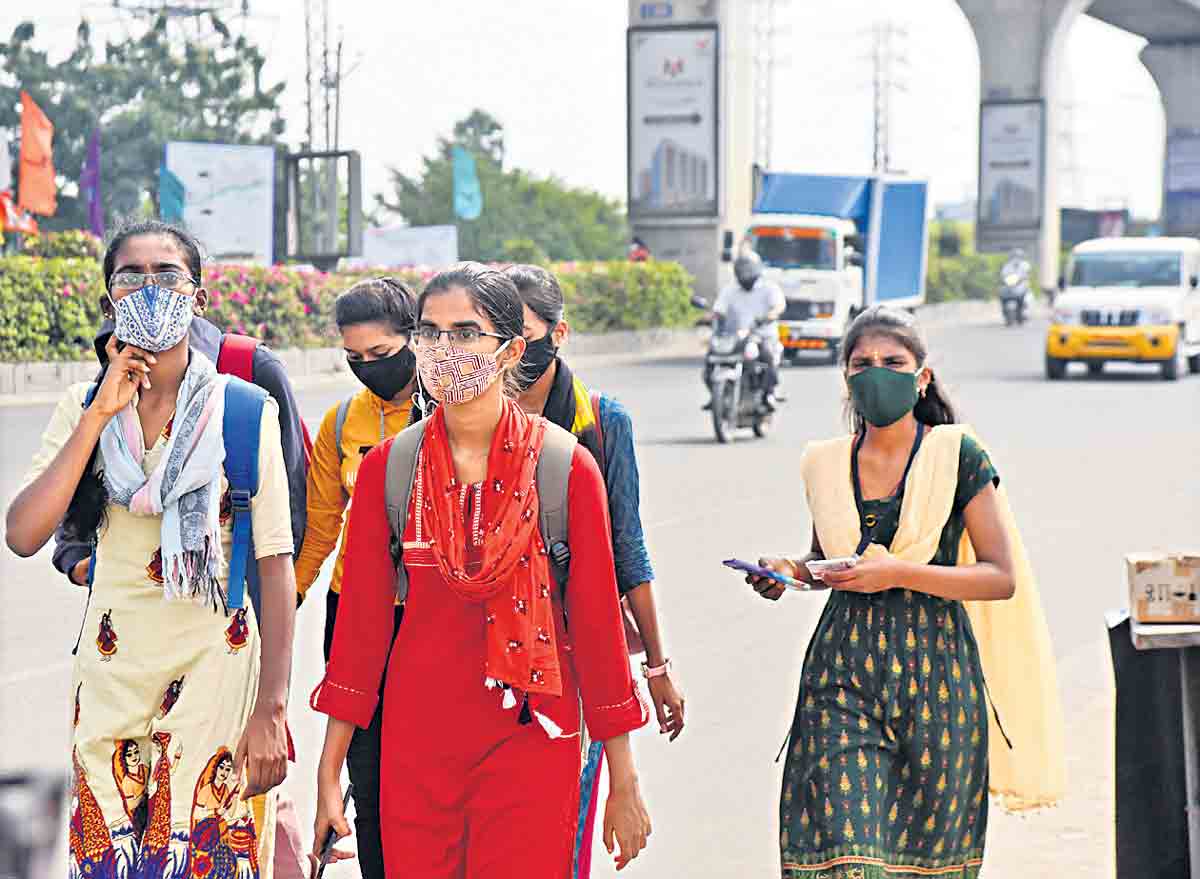 మాస్క్‌ పెట్టు.. లేదంటే ఫైన్‌ కట్టు!