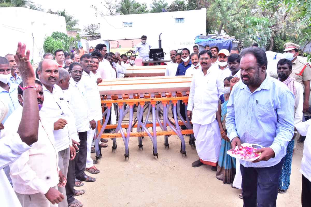 ప్రతి గ్రామం అభివృద్ధి పథంలోకి..