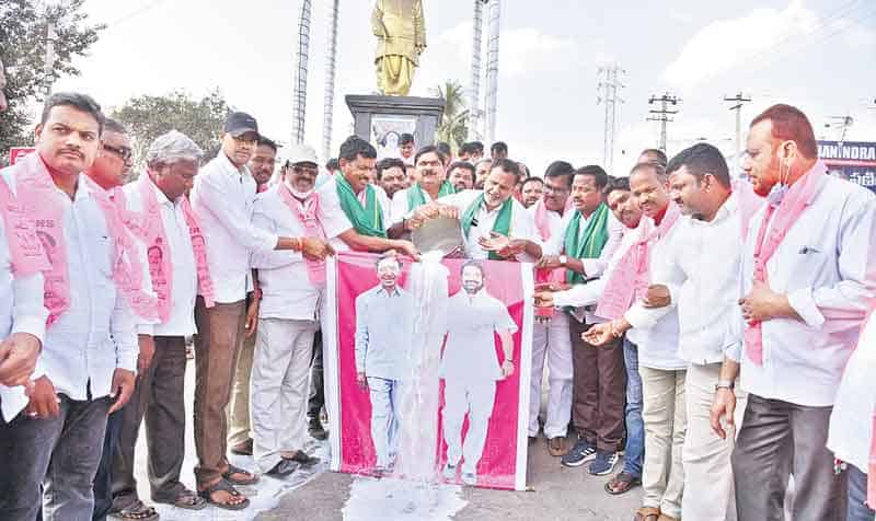 రైతుబంధు సంబురాల్లో మునిగితేలిన  రైతులు