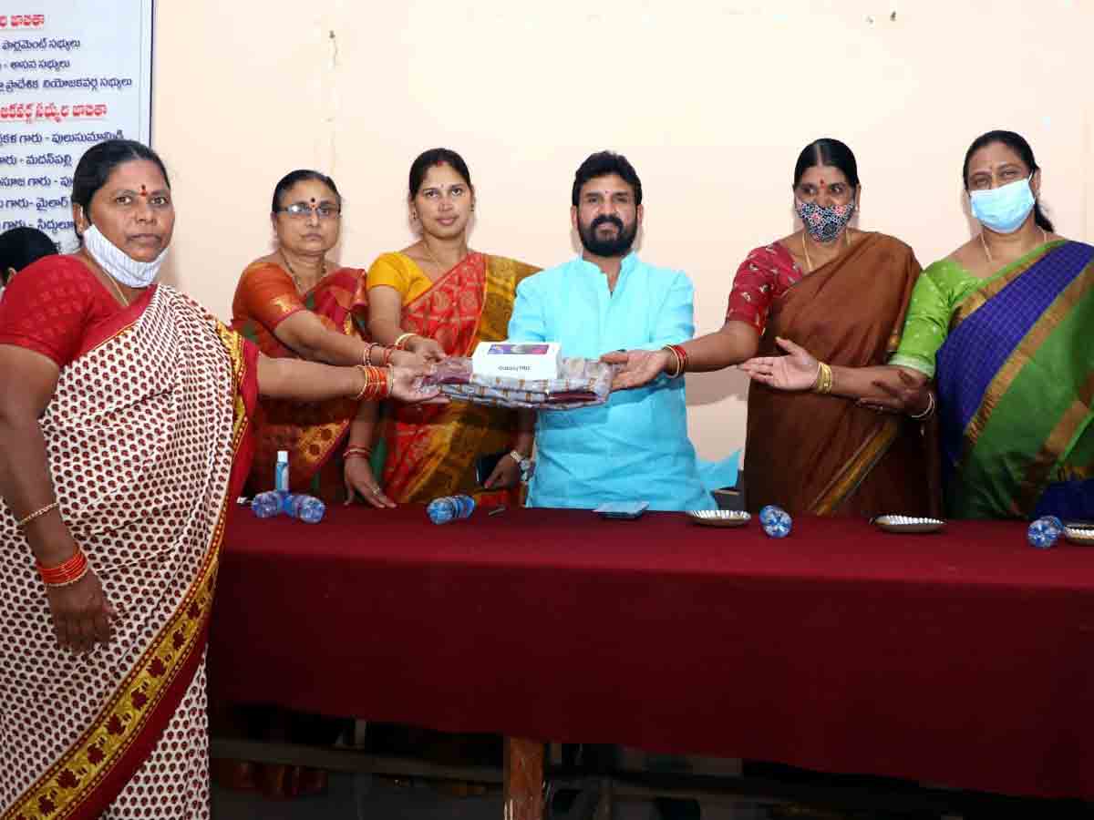 Vikarabad : పౌష్టికాహారాన్ని పిల్లలకు సక్రమంగా అందజేయాలి.. ఎమ్మెల్యే ఆనంద్‌