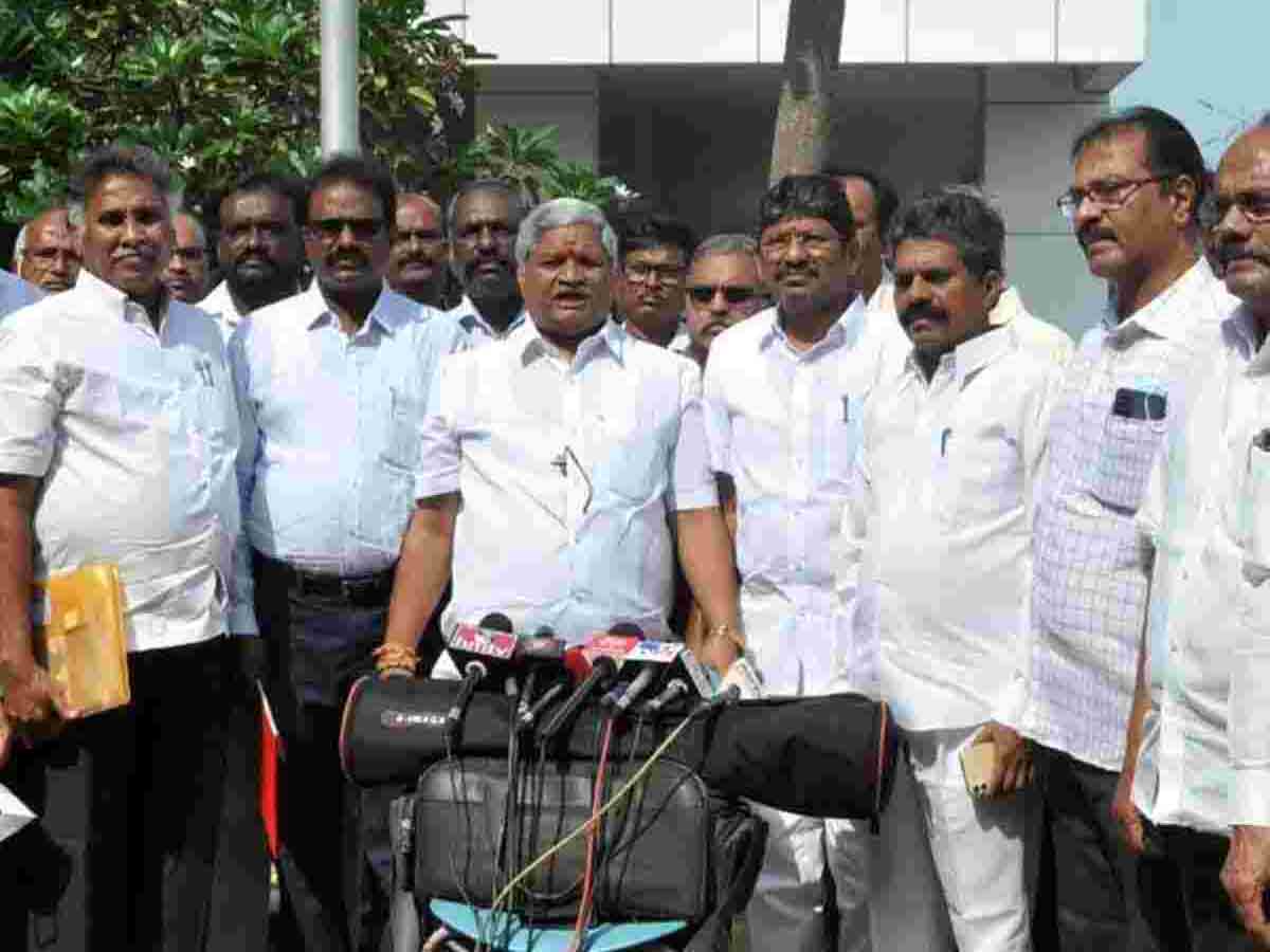 పురోగతి లేని చర్చల పట్ల ఏపీ ఉద్యోగ సంఘాలు అసంతృప్తి  ..