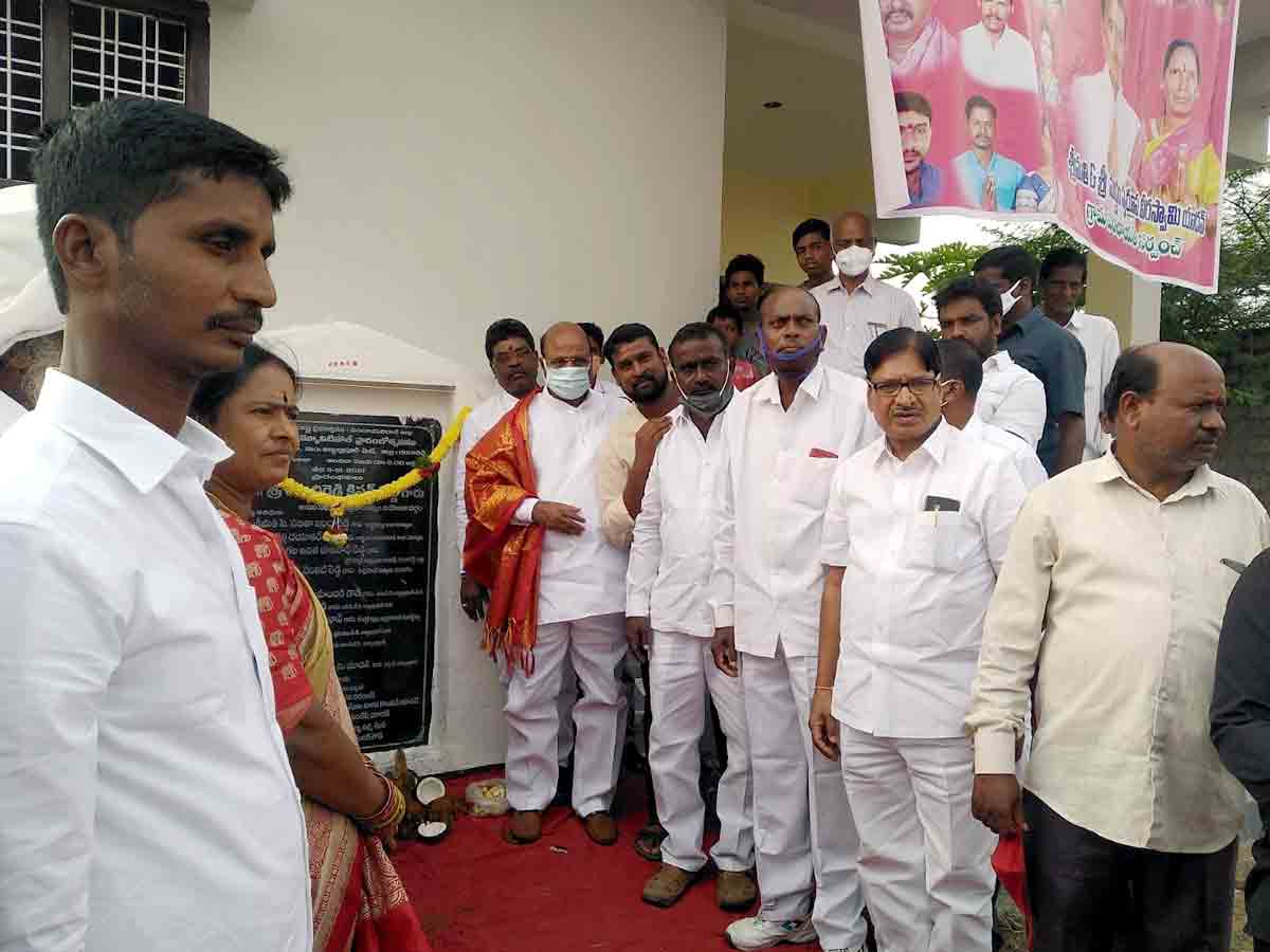 Rangareddy : గ్రామాల్లో అన్ని వసతులు కల్పిస్తాం.. ఎమ్మెల్యే కిషన్‌రెడ్డి