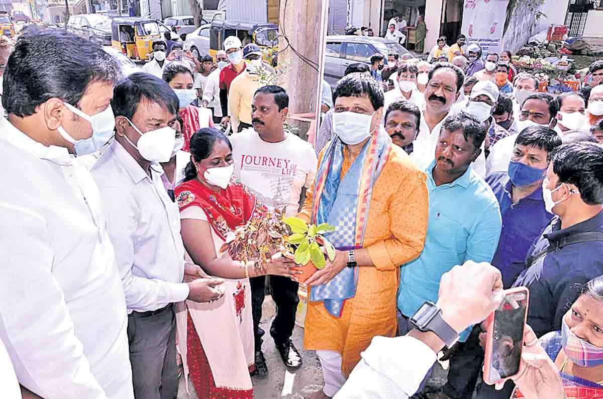 పేదల ఆరోగ్యమే ప్రభుత్వ లక్ష్యం