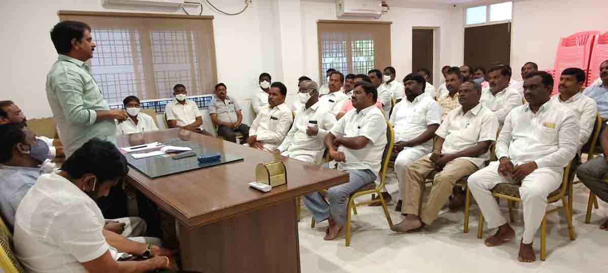 ధాన్యం కొనే వరకు పోరాటం