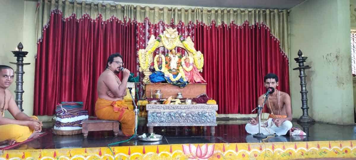 ముక్కోటికి భద్రాద్రి ముస్తాబు