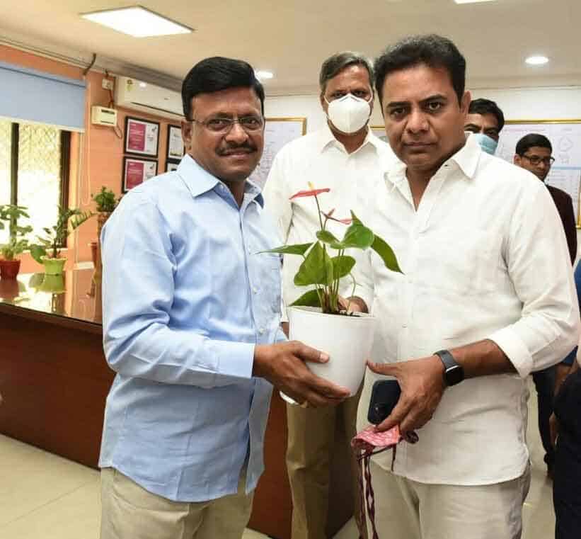 మంత్రి కేటీఆర్‌ను కలిసిన ఎమ్మెల్సీ తాతా మధు