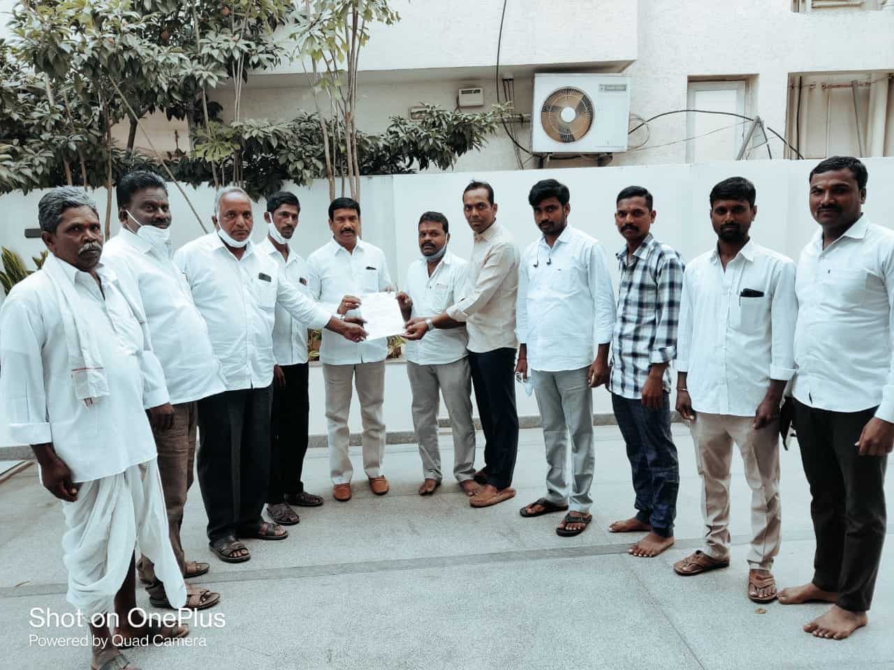 Rangareddy : బాధిత ఎల్‌వోసి అందజేసిన ఎమ్మెల్యే…