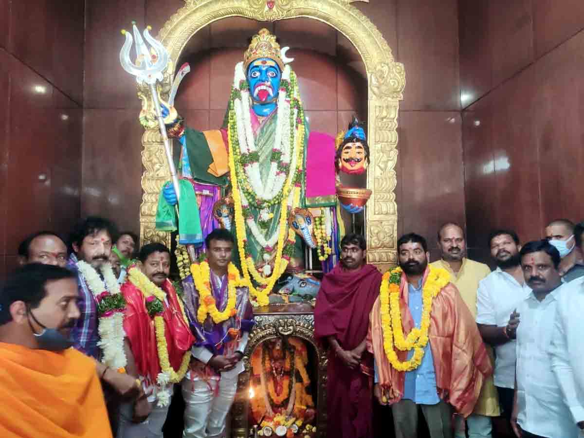 Kadthal : ఆలయాల అభివృద్ధికి ప్రభుత్వం ప్రాధాన్యం.. ఎమ్మెల్యే కేపీ వివేకానంద