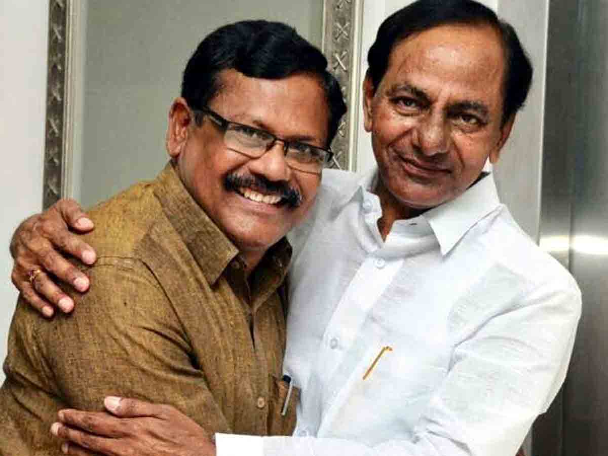 Juluri : సాహిత్య అకాడమి చైర్మన్‌గా జూలూరి గౌరిశంకర్‌..