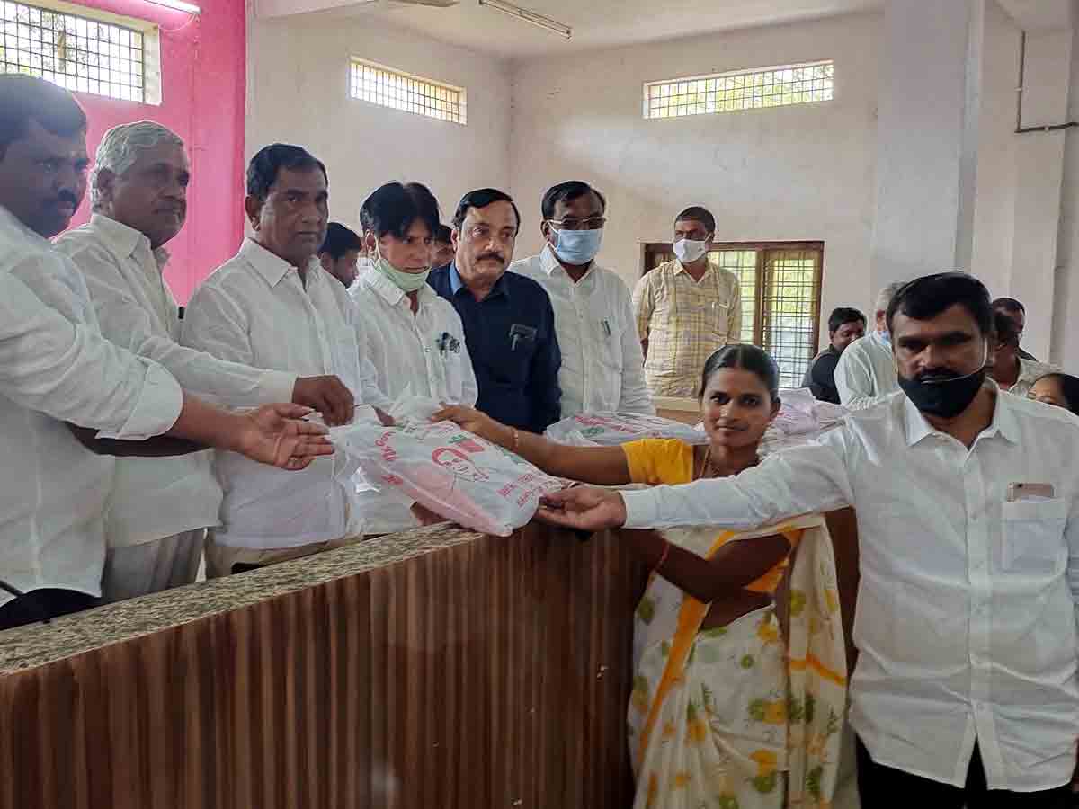 Shadnagar : క్రిస్మస్ పర్వదినాన్ని సంతోషంగా జరుపుకోవాలి.. ఎమ్మెల్యే అంజయ్యయాదవ్‌