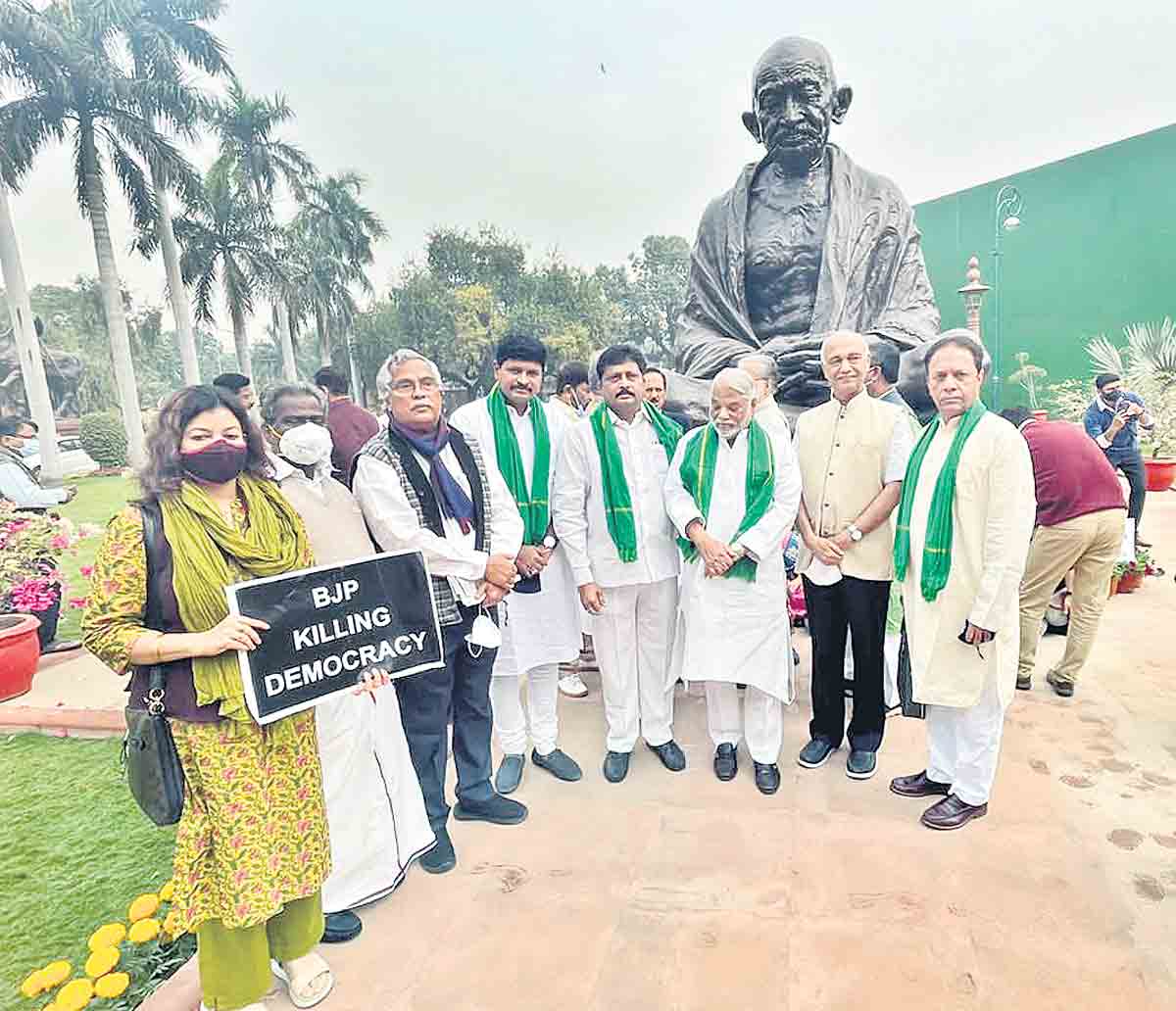 పార్లమెంటు సాక్షిగా.. అన్నదాతకు అండగా..