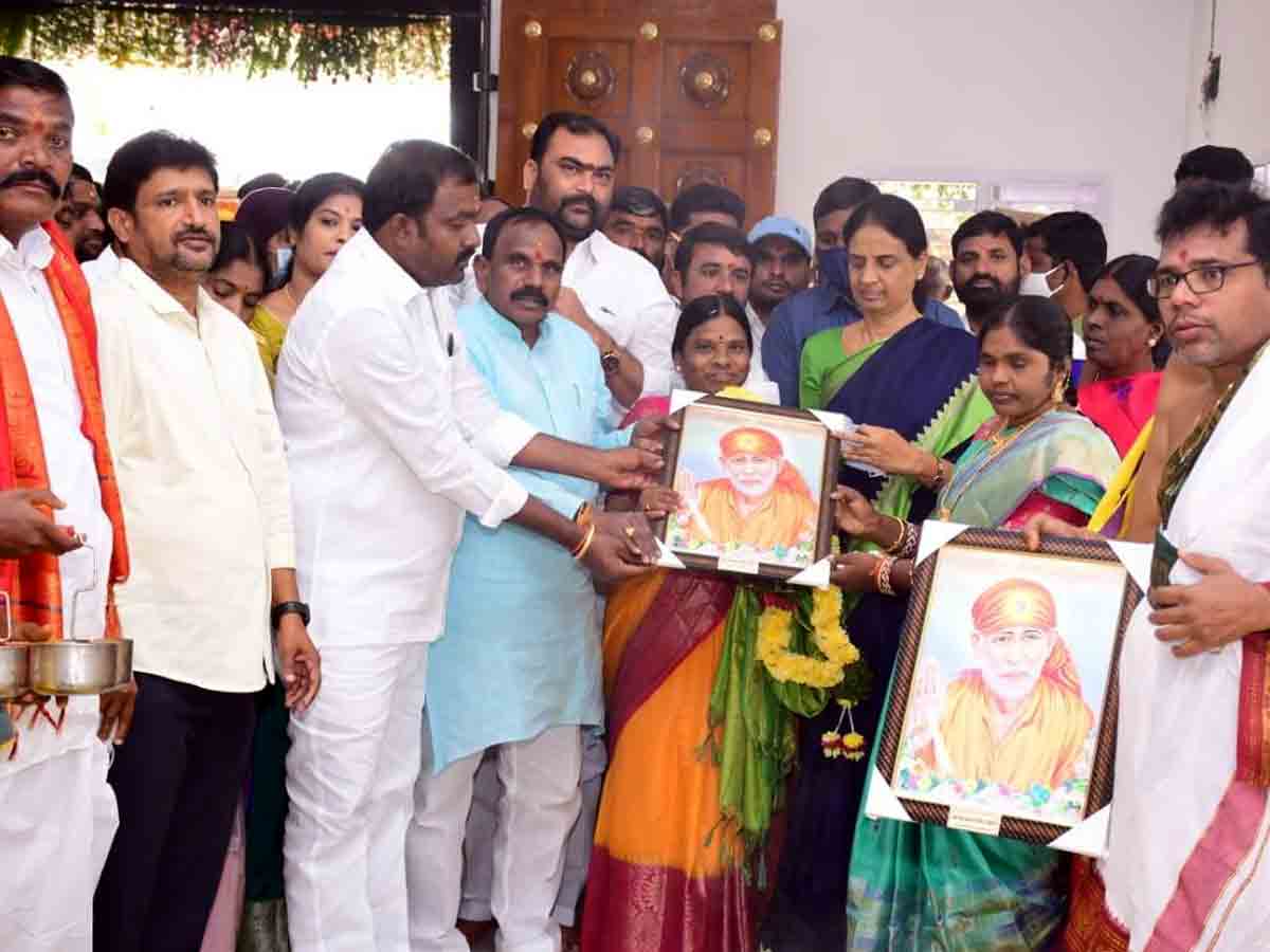 Vikarabad : సాయి నామస్మరణంతో మారుమోగిన యెల్లకొండ..