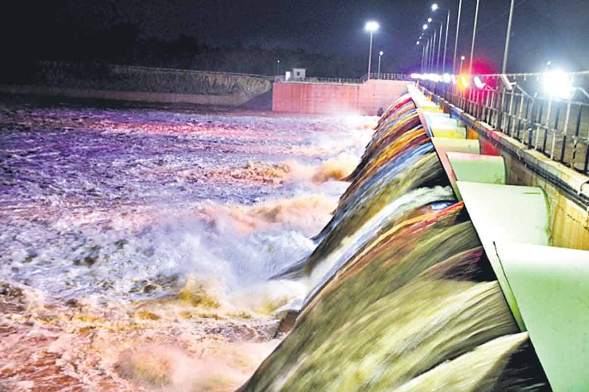 రాష్ట్ర నిధులతోనే కాళేశ్వరం