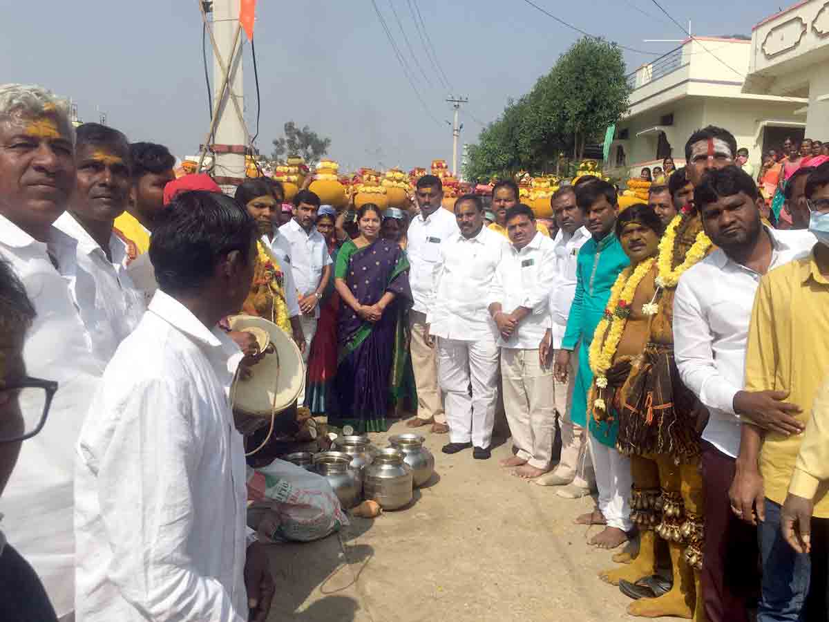 Rangareddy : మల్లికార్జునస్వామి ఆలయలంలో వైభవంగా కల్యాణం..