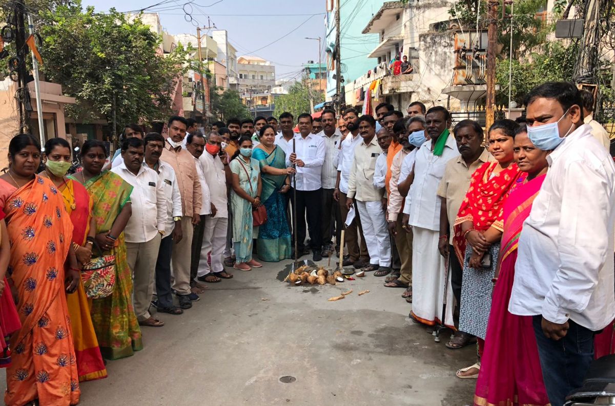 Footpath | ఫుట్‌పాత్‌ల ఆధునికీకరణకు కృషి : ఎమ్మెల్యే కాలేరు వెంకటేశ్‌